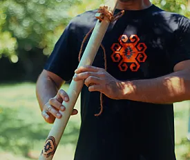 Native American Style flauta - Smreka (Low C) - Ručni rad — thumbnail 1