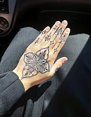 Henna art - Floral Ornament — minijatura 1