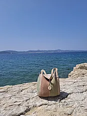Torba od jutanog kanapa, prošarana bordo rafijom. — minijatura 2