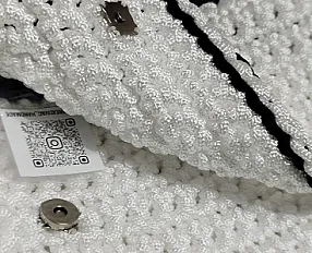Bijela pletena torba — thumbnail 3