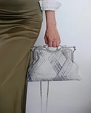 Siva rucno radjena torba | Handmade | Metalni okvir — thumbnail 2