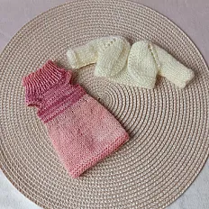 Set odjeće za lutke Paola Reina - ombre haljina i bolero — minijatura 5